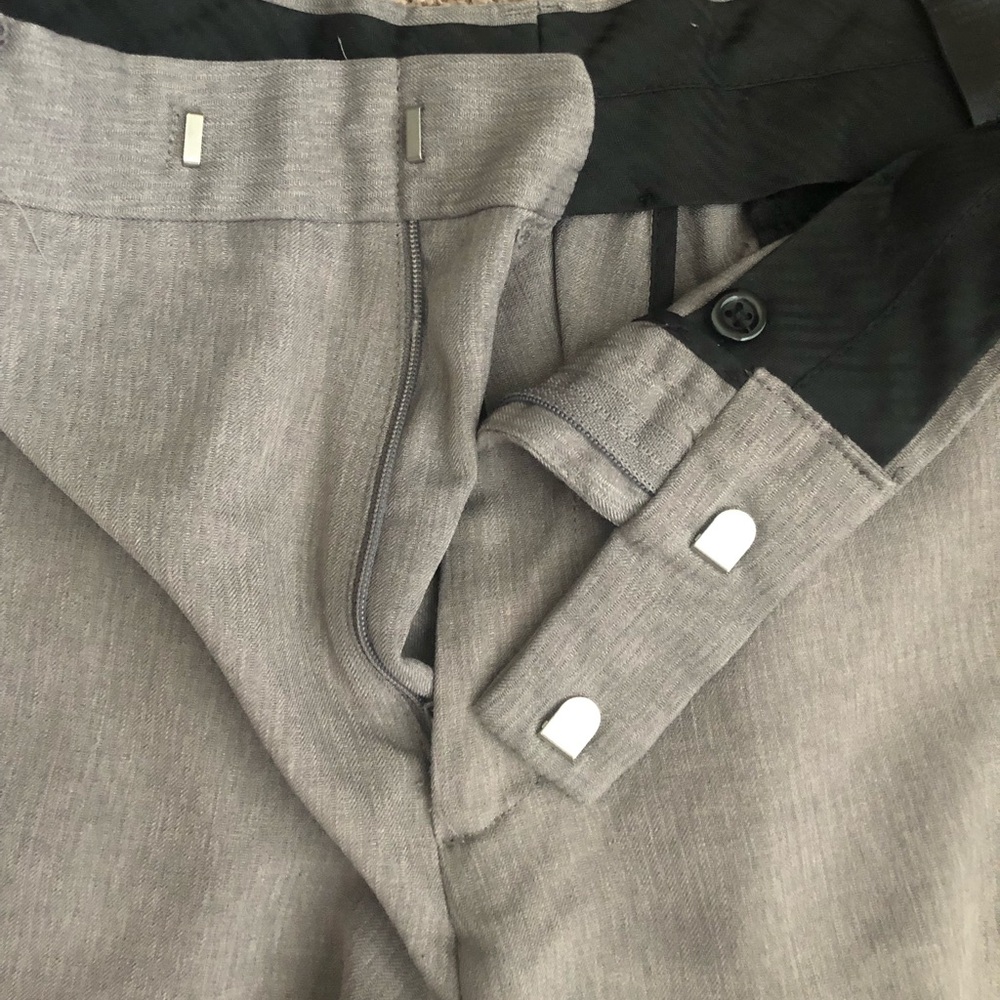 Kenneth Cole Reaction Grey Dress Pants - 34x32 - Picture 2 of 6